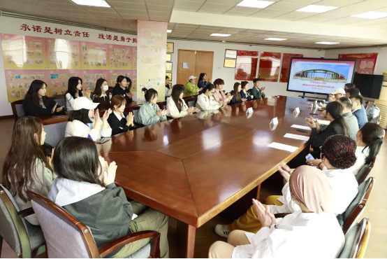 【校闻快讯】威尼斯官网举行少数民族学生座谈会